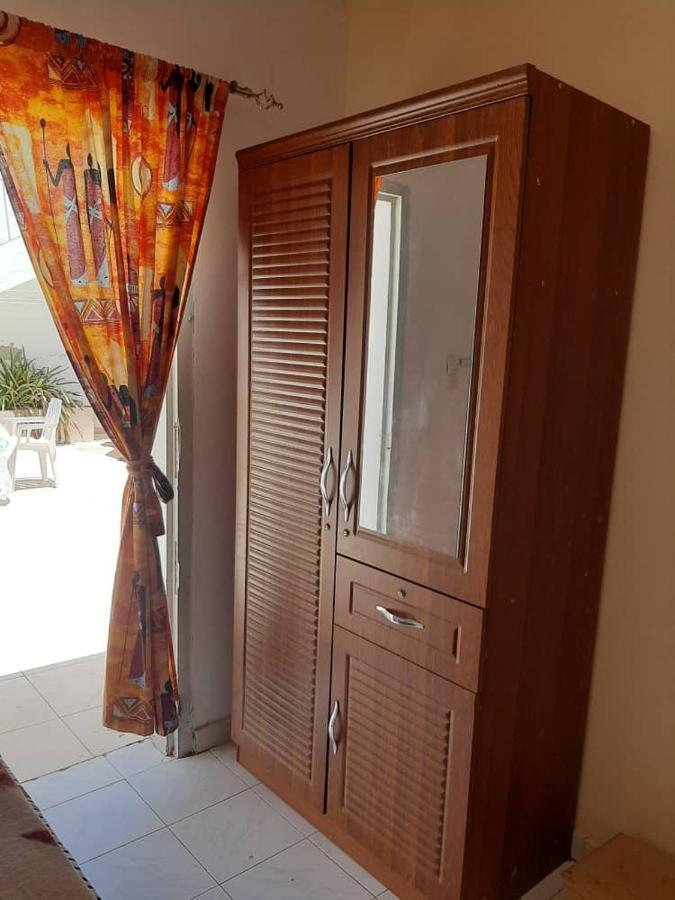 Chez Max Et Khady Apartment Dakar Luaran gambar