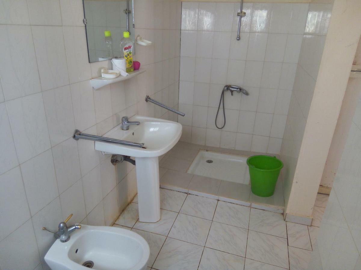 Chez Max Et Khady Apartment Dakar Luaran gambar