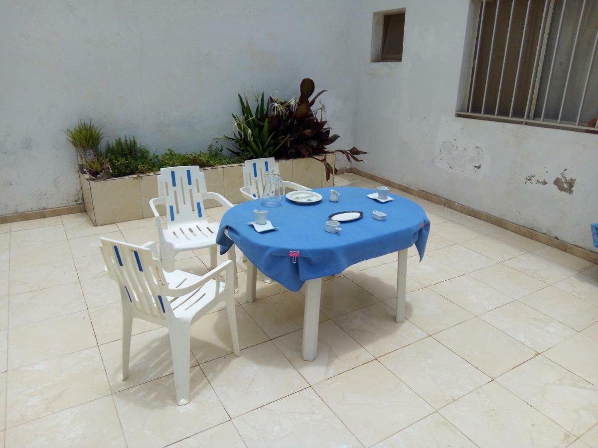 Chez Max Et Khady Apartment Dakar Luaran gambar