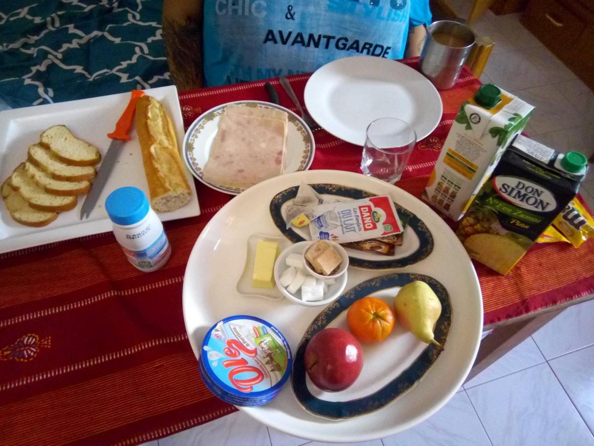 Chez Max Et Khady Apartment Dakar Luaran gambar