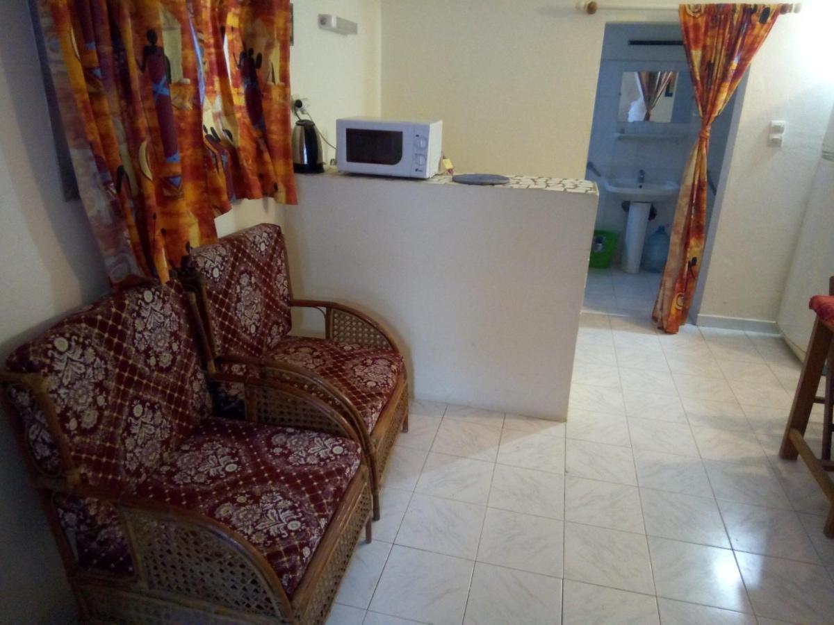 Chez Max Et Khady Apartment Dakar Luaran gambar